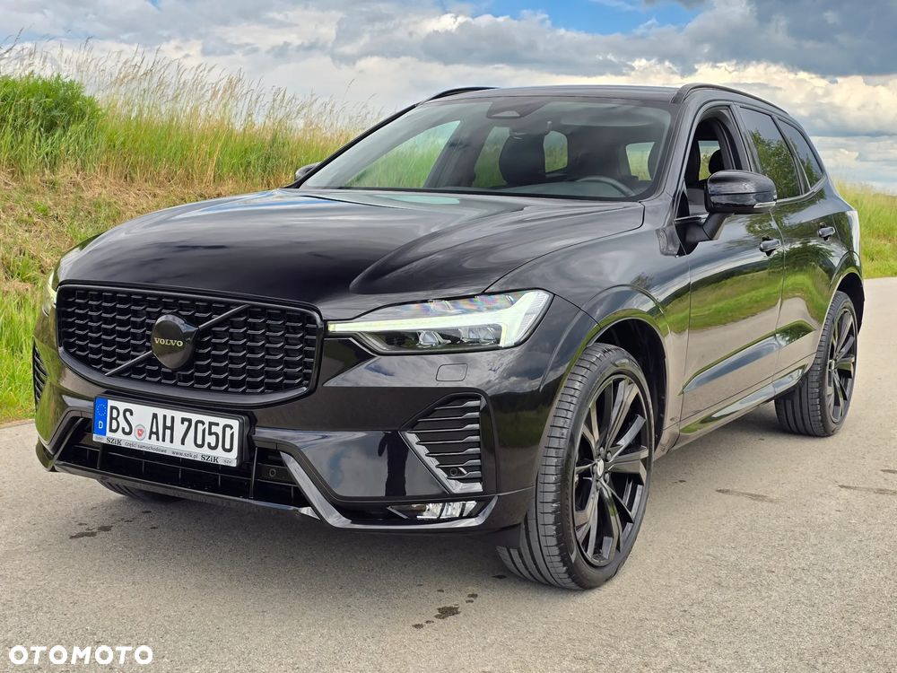 Volvo XC 60 B5 B AWD Plus Dark - 2