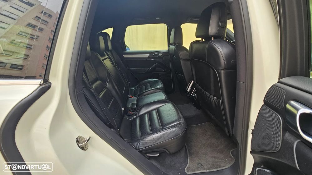 Porsche Cayenne ver-standard - 35