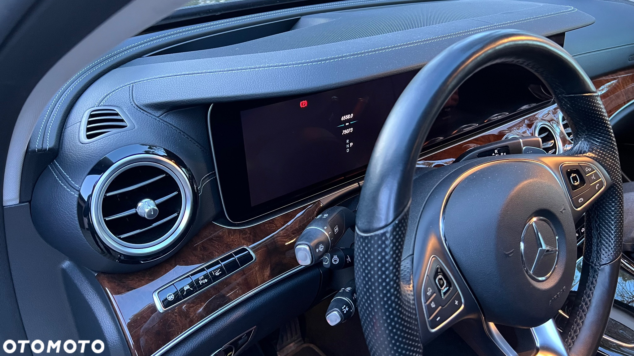 Mercedes-Benz Klasa E 400 4-Matic 9G-TRONIC - 18