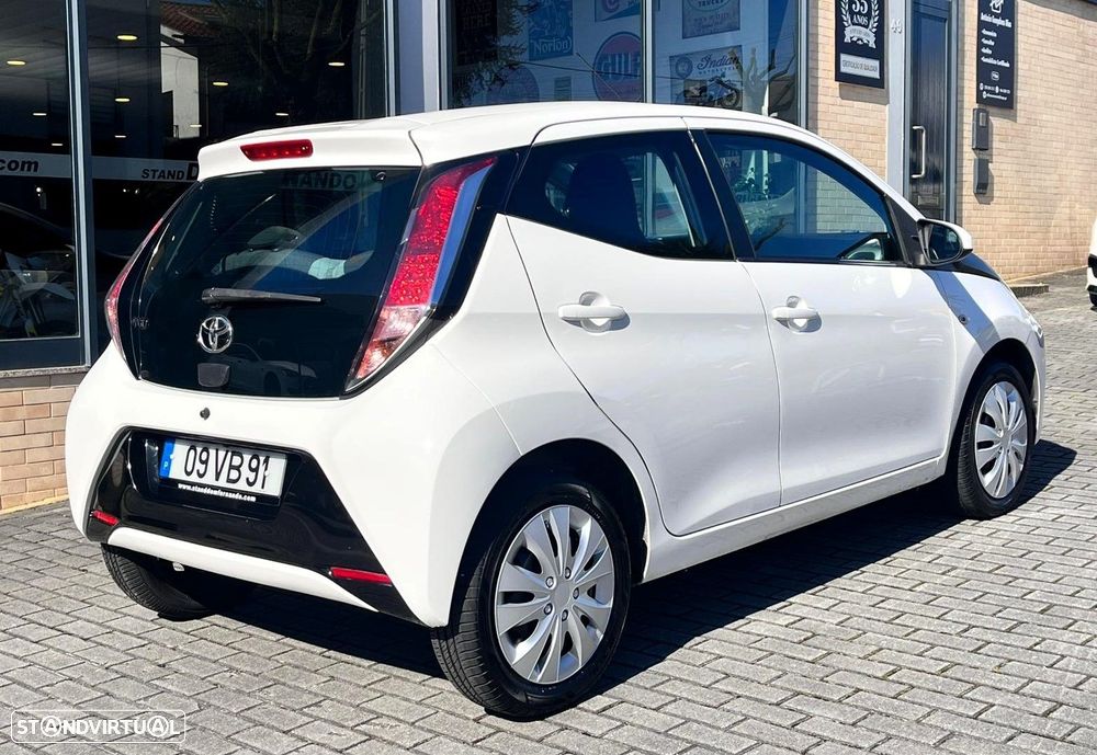Toyota Aygo 1.0 X-Play+AC+X-Touch - 38