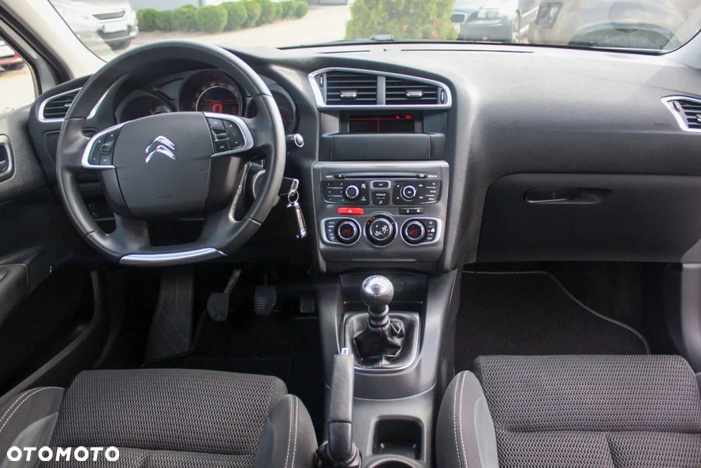 Citroën C4 e-HDi 115 Exclusive - 10