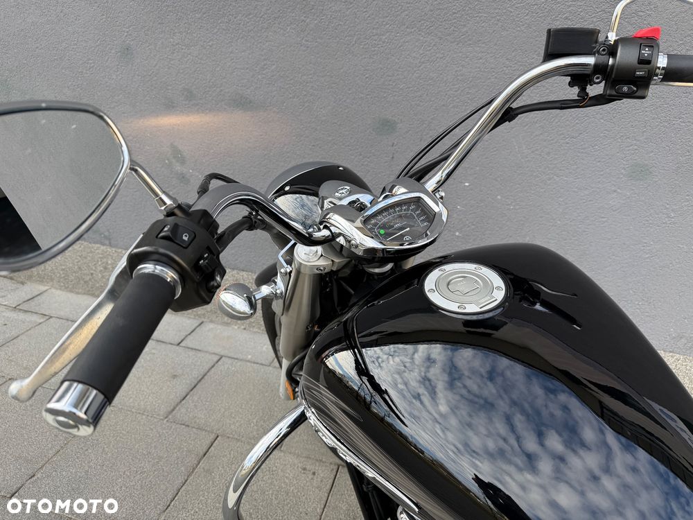 Yamaha XVS - 17