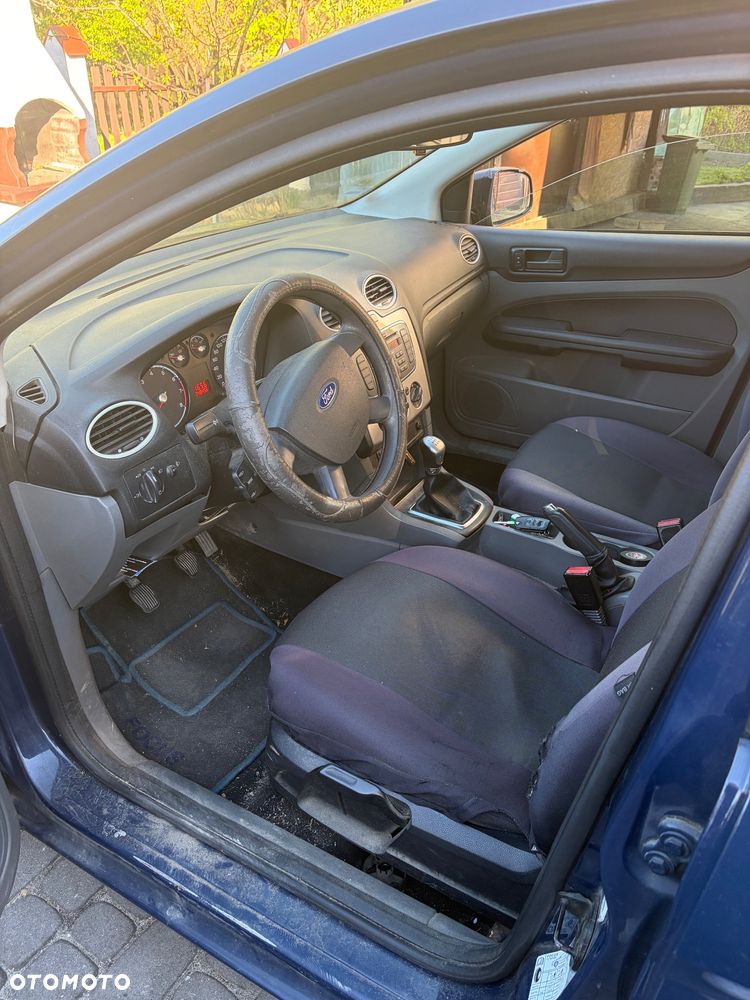 Ford Focus 1.6 Trend - 5