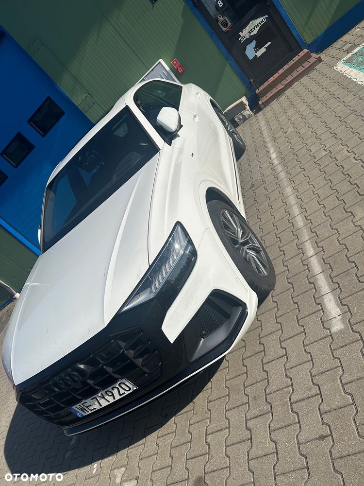 Audi Q8 - 1