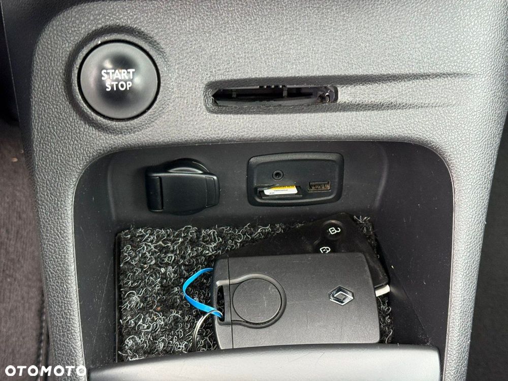 Renault Captur 1.3 TCe Intens EDC - 26