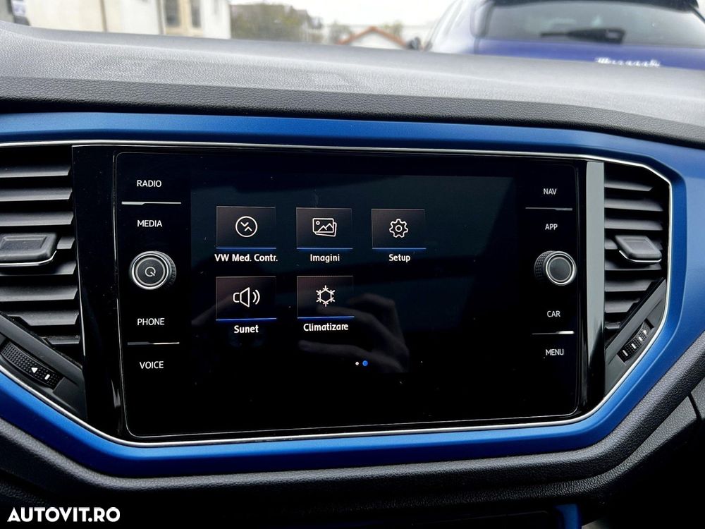 Volkswagen T-Roc - 26