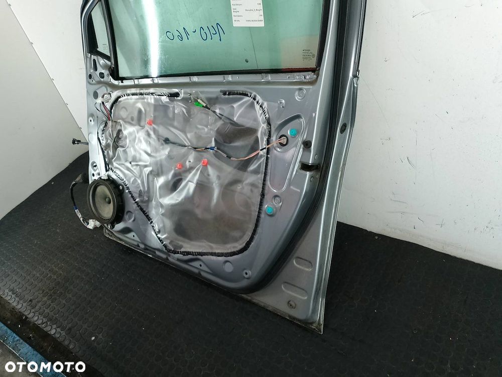 DRZWI PRZÓD PRAWY TOYOTA YARIS II 1F8 - 4