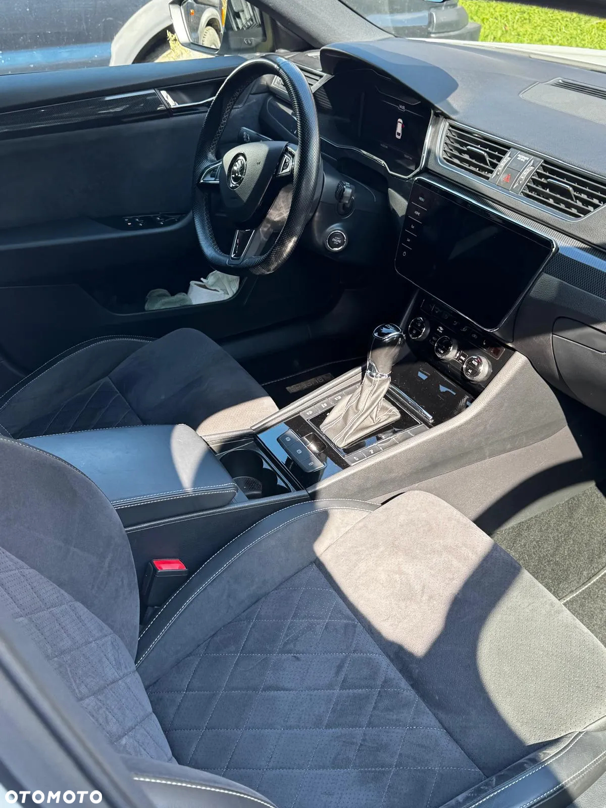 Skoda Superb 2.0 TDI SCR Sportline DSG - 5