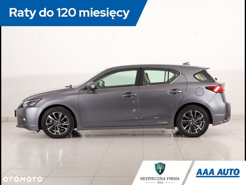 Lexus CT - 3