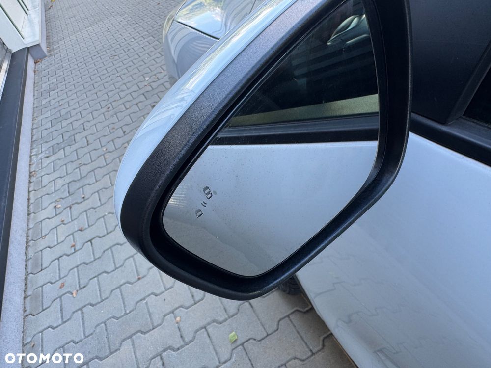 Ford Kuga 2.5 FHEV FWD Titanium - 28
