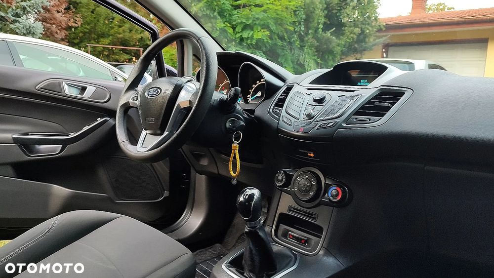 Ford Fiesta 1.25 Champions Edition - 12