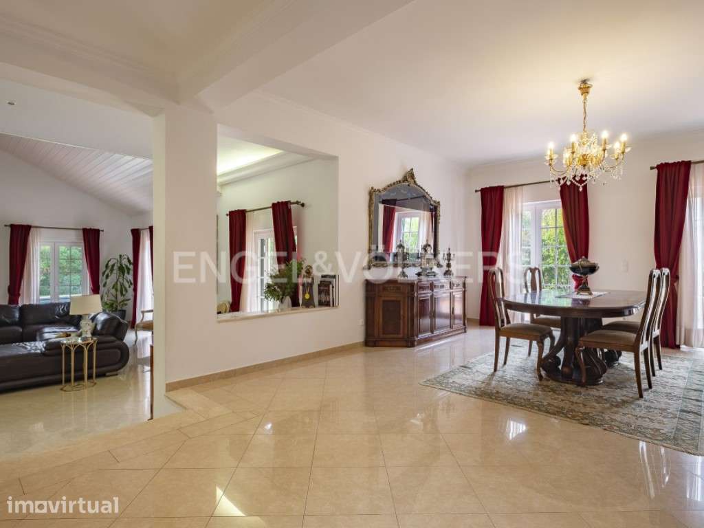 Moradia de Luxo com Piscina e Vista Serra da Arrábida - Grande imagem: 4/60