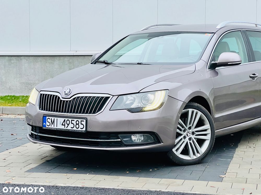 Skoda Superb 2.0 TDI 4x4 Elegance DSG - 4
