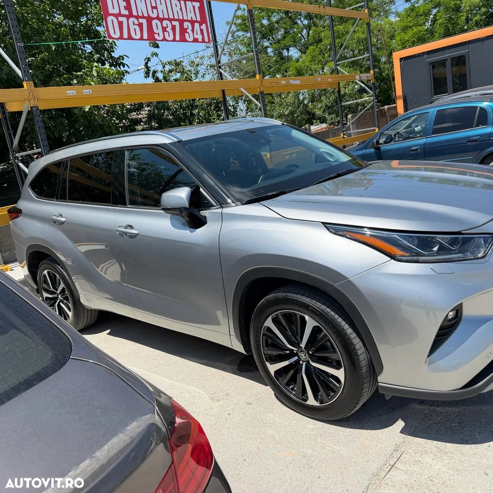 Toyota Highlander 2.5 L Dynamic Force 248CP Luxury Metallic - 16