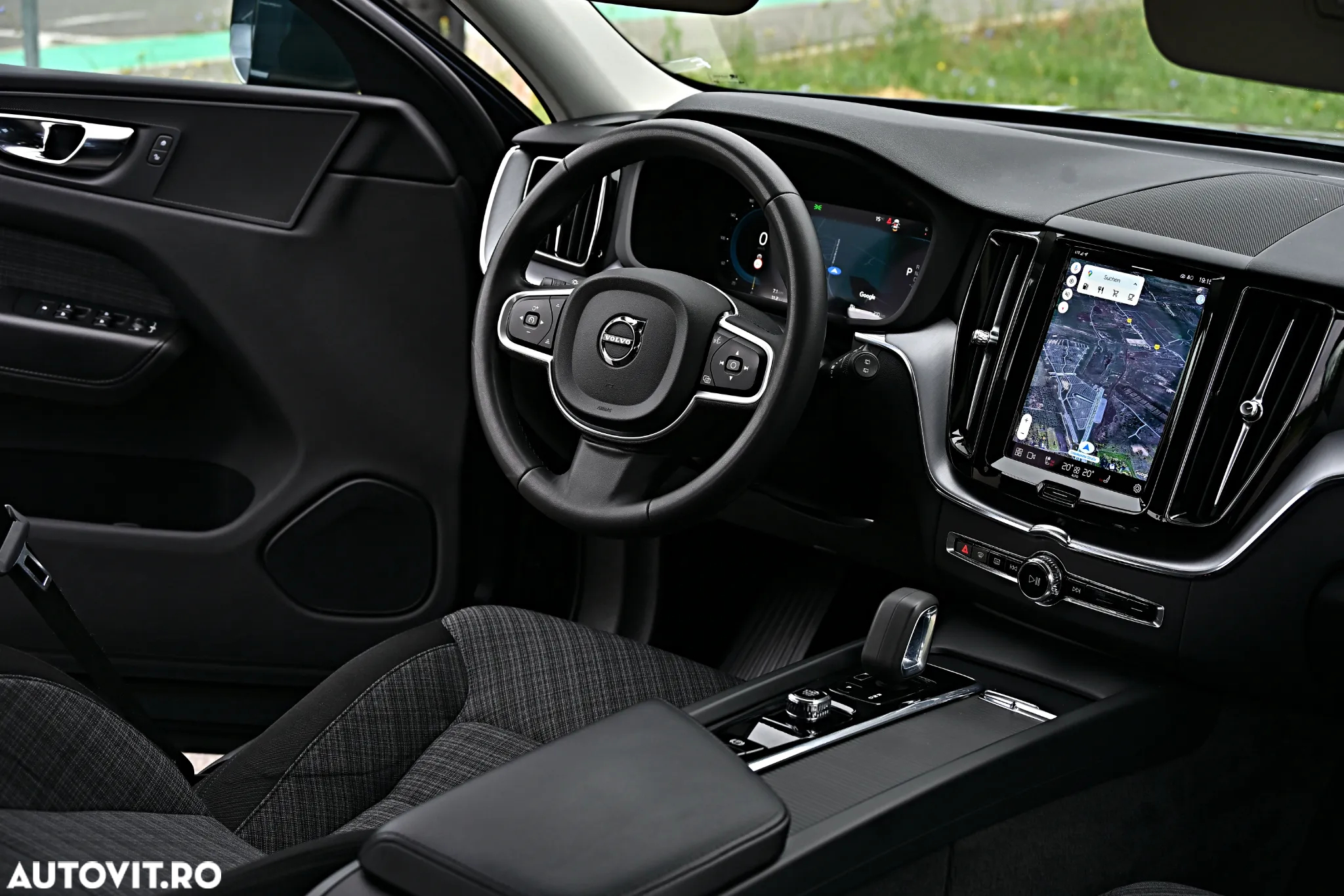 Volvo XC 60 B4 D AWD Geartronic Momentum Pro - 18