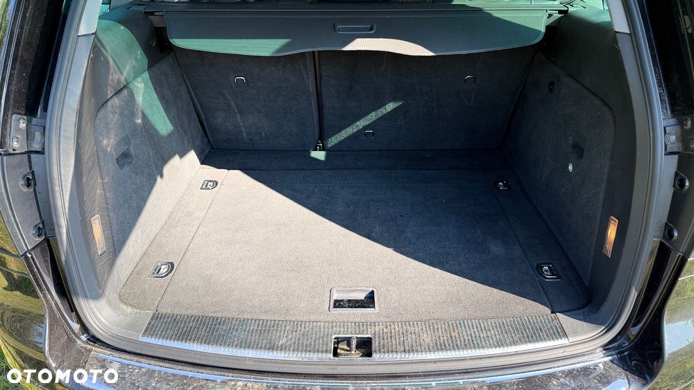 Volkswagen Touareg - 14