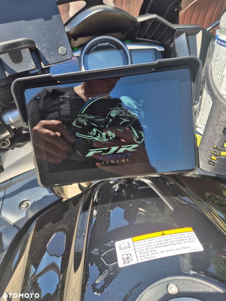 Yamaha FJR - 6