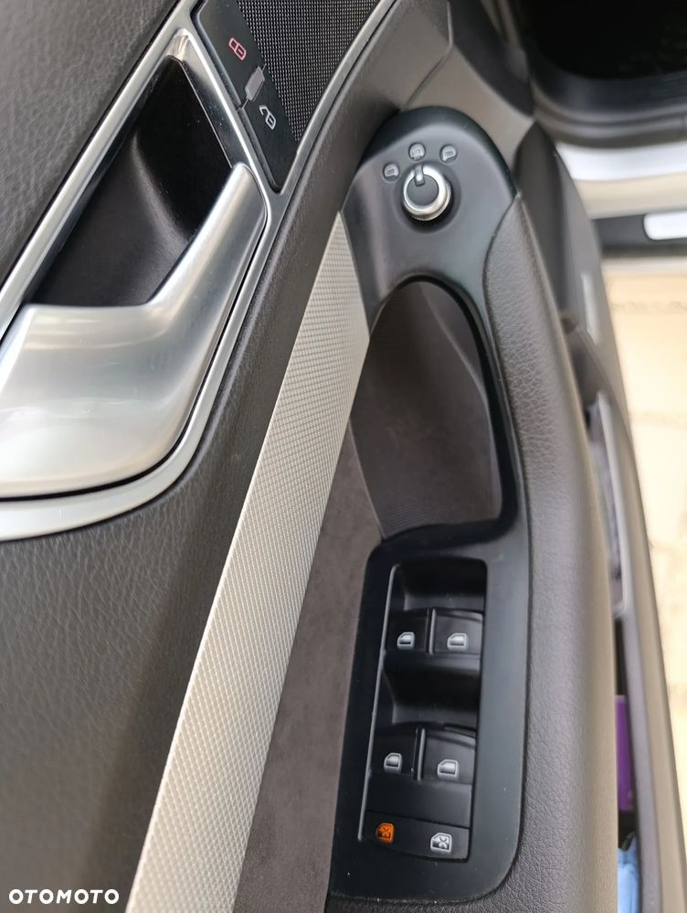 Audi A6 Avant 3.0 TDI DPF quattro tiptronic - 16