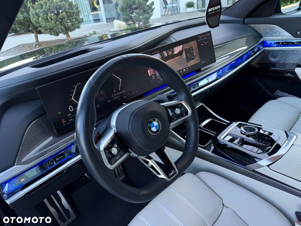 BMW Seria 7 740d xDrive - 24