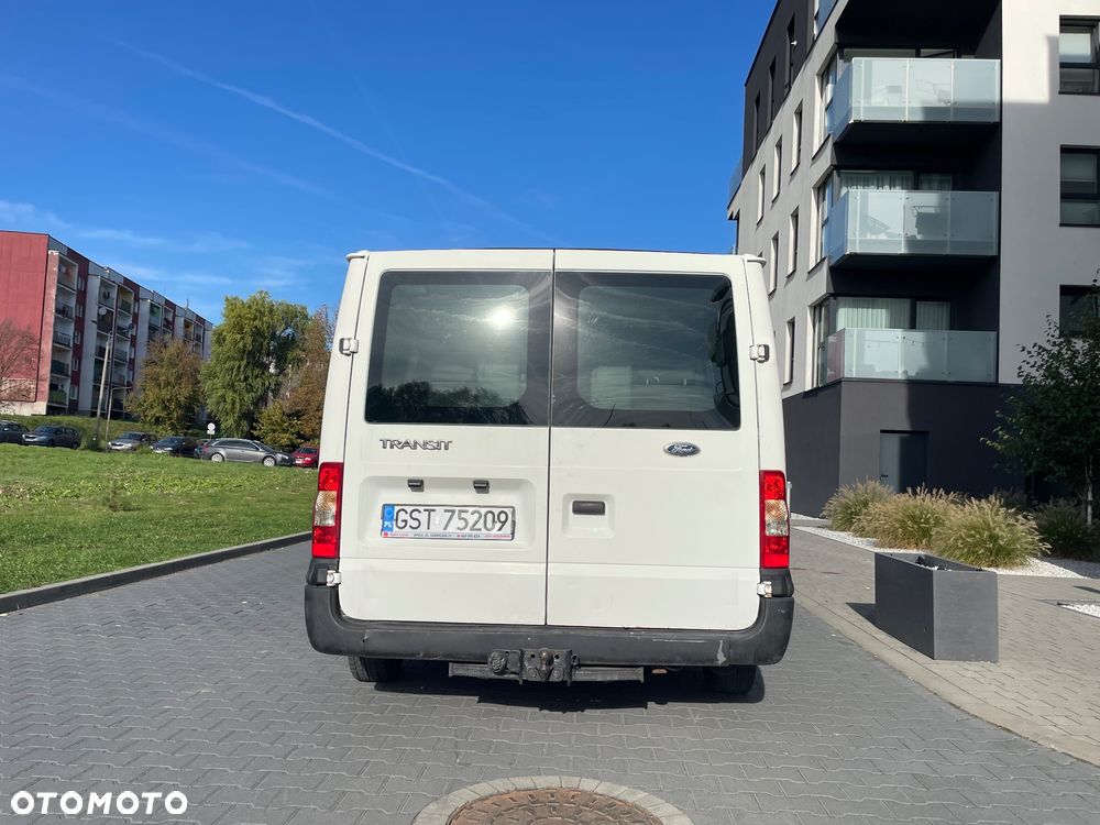 Ford Transit - 12