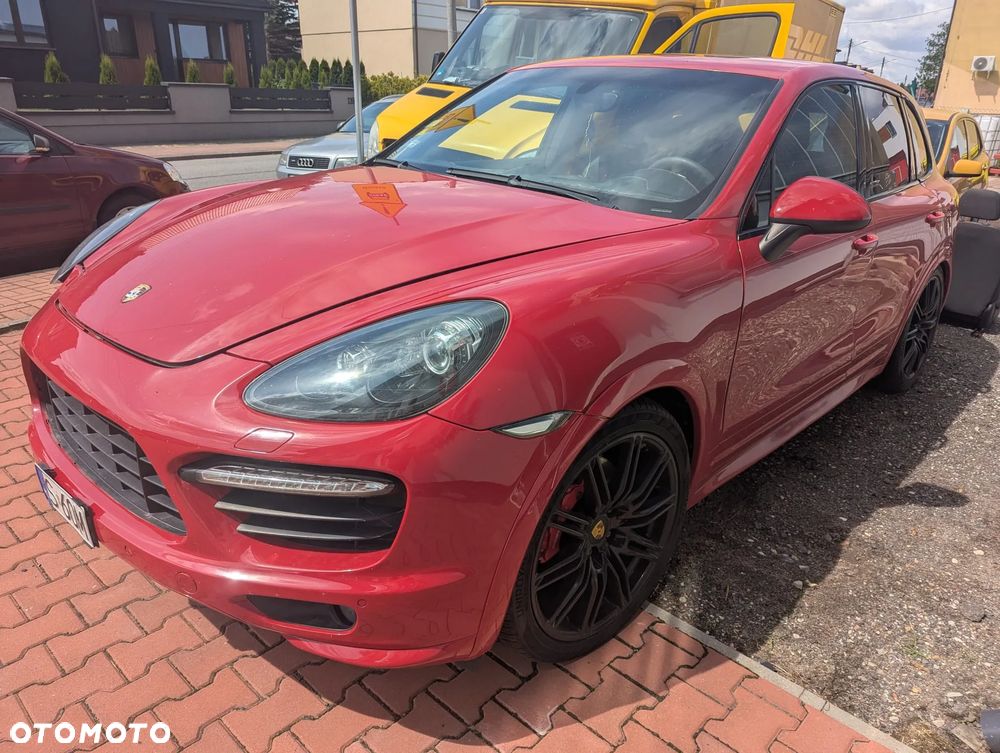 Porsche Cayenne GTS - 1