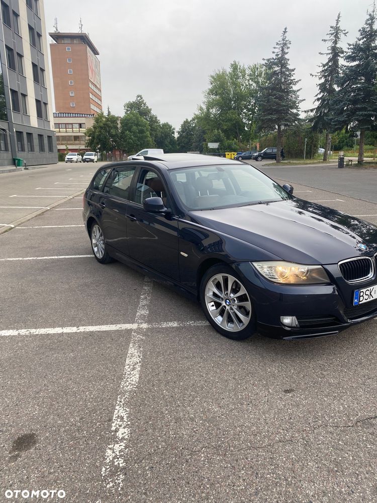 BMW Seria 3 318i - 3