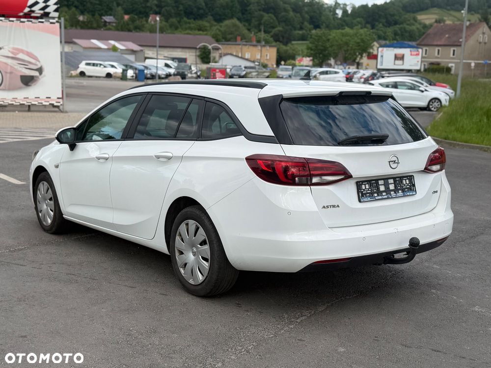 Opel Astra 1.6 D (CDTI) Start/Stop Business - 11