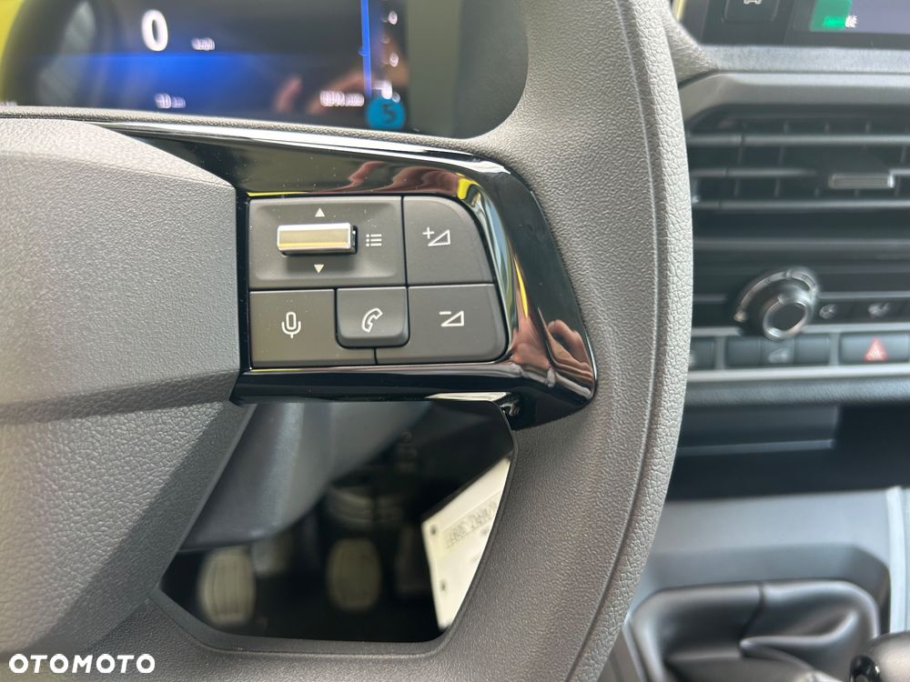 Opel Vivaro - 19