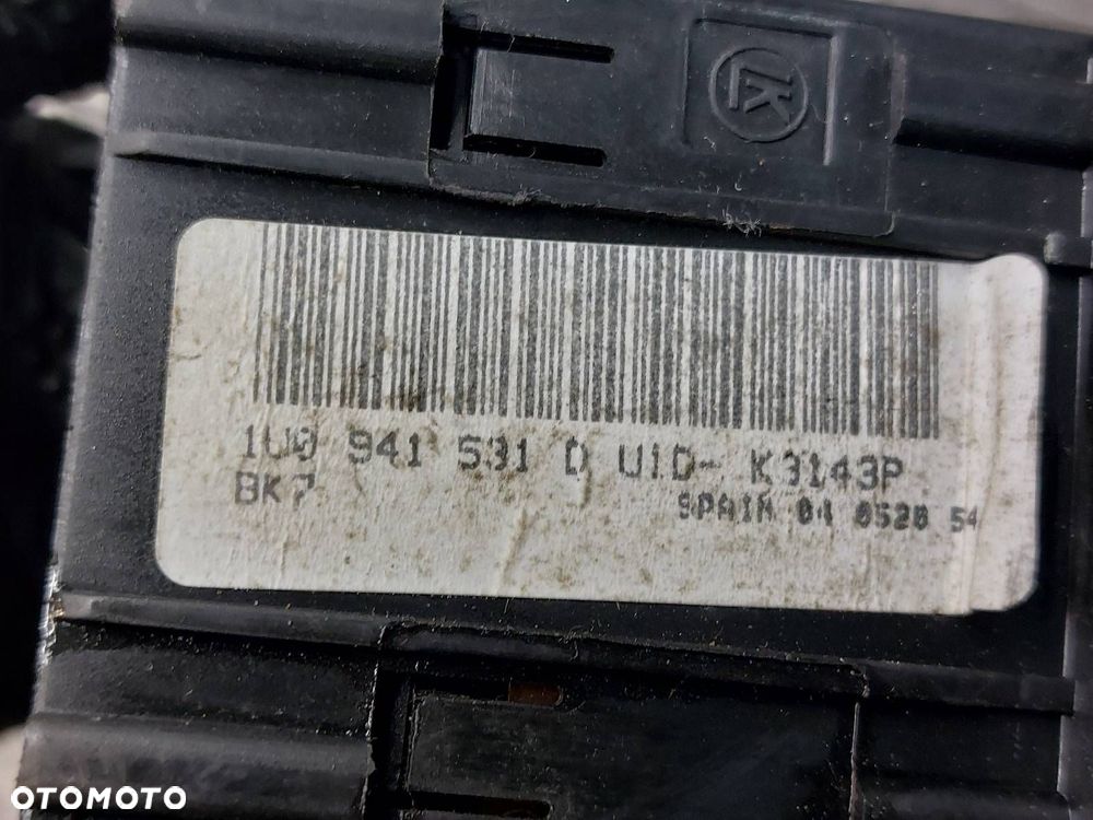 PRZEŁĄCZNIK ŚWIATEŁ  SKODA OCTAVIA I FL 1U0941531D - 4