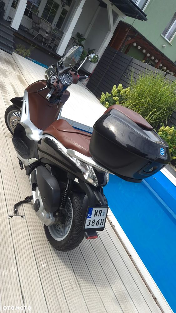 Piaggio Beverly - 18
