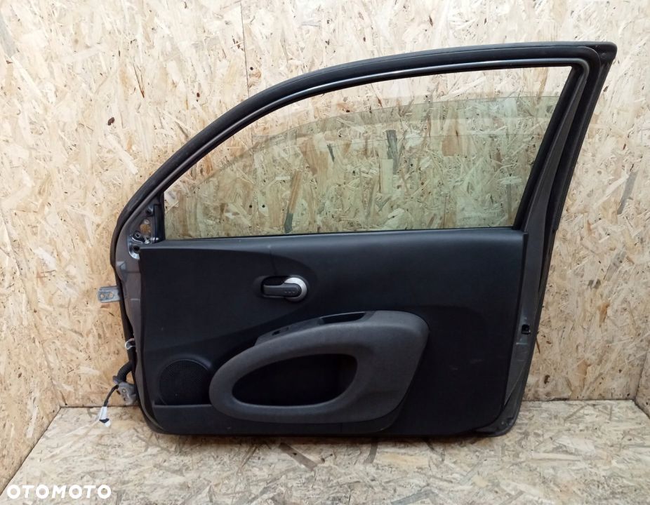 DRZWI PRAWY PRZÓD KOMPLETNE NISSAN MICRA K12 3D - 2