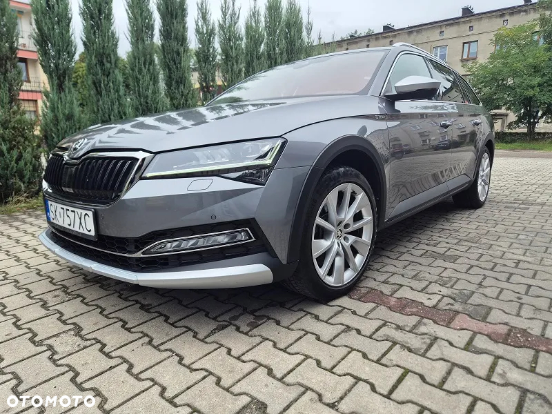 Skoda Superb 2.0 TSI 4x4 Scout DSG - 2