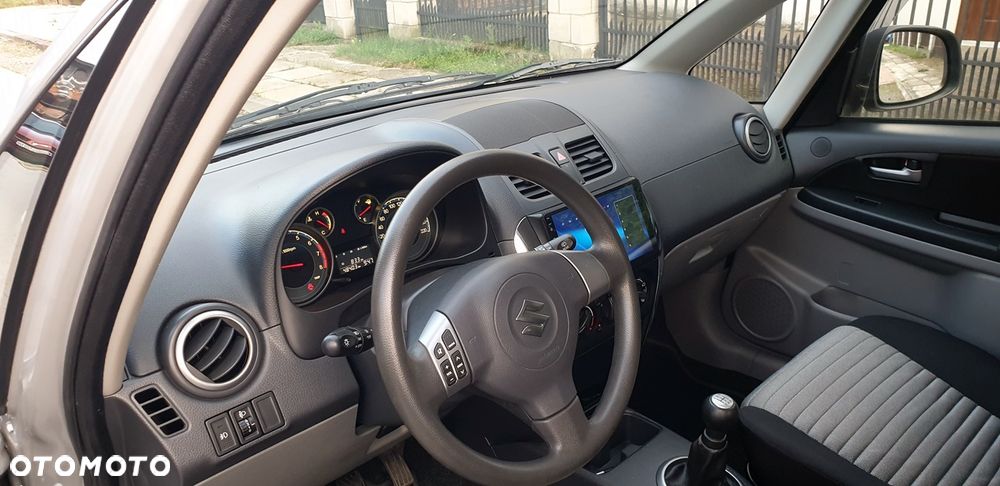 Suzuki SX4 1.6 VVT 4x4 Comfort - 8