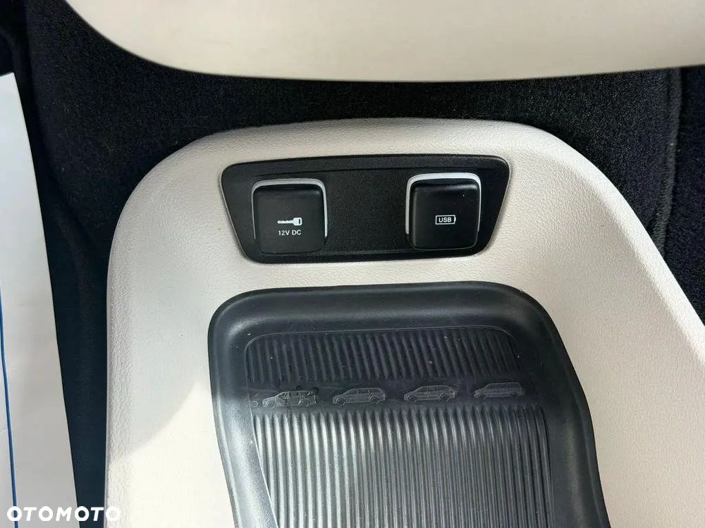 Chrysler Pacifica - 16