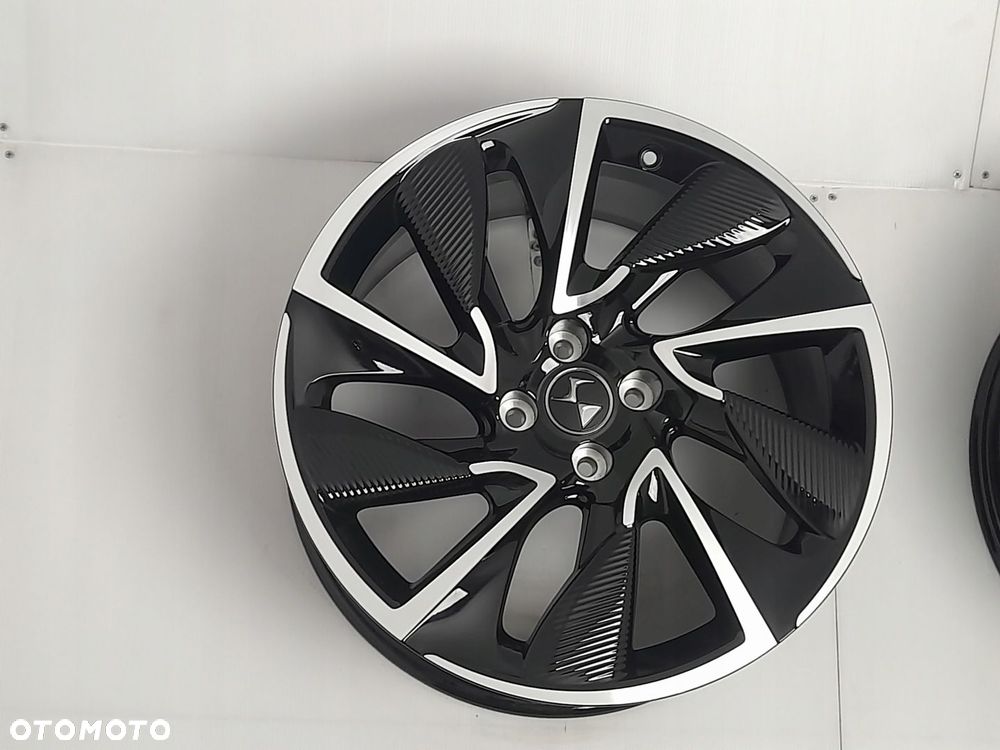 Felgi aluminiowe Citroen DS5 8.5 x 19 4x108 ET 29 - 3