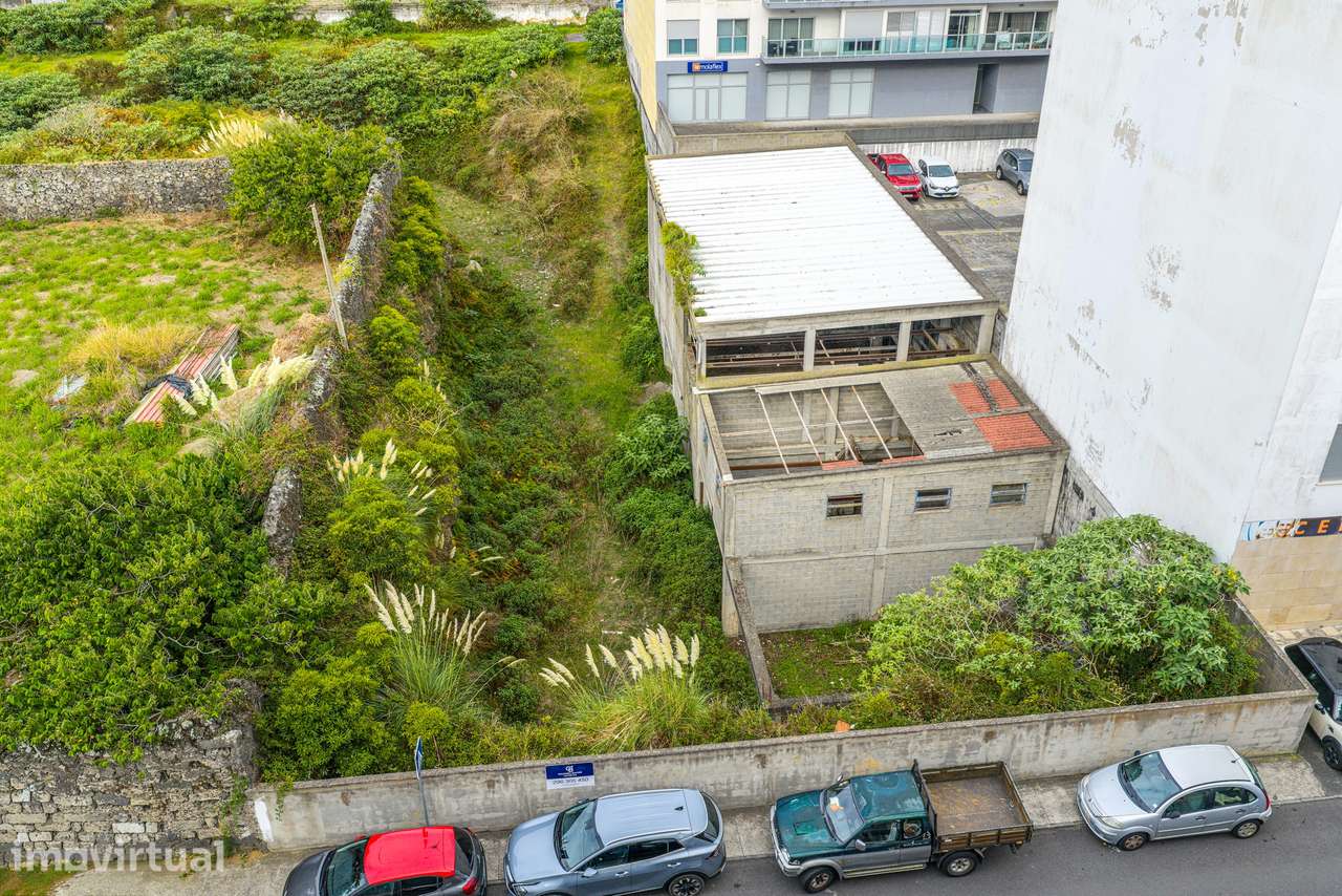 Terreno urbano para construção em Ponta Delgada - Grande imagem: 2/8