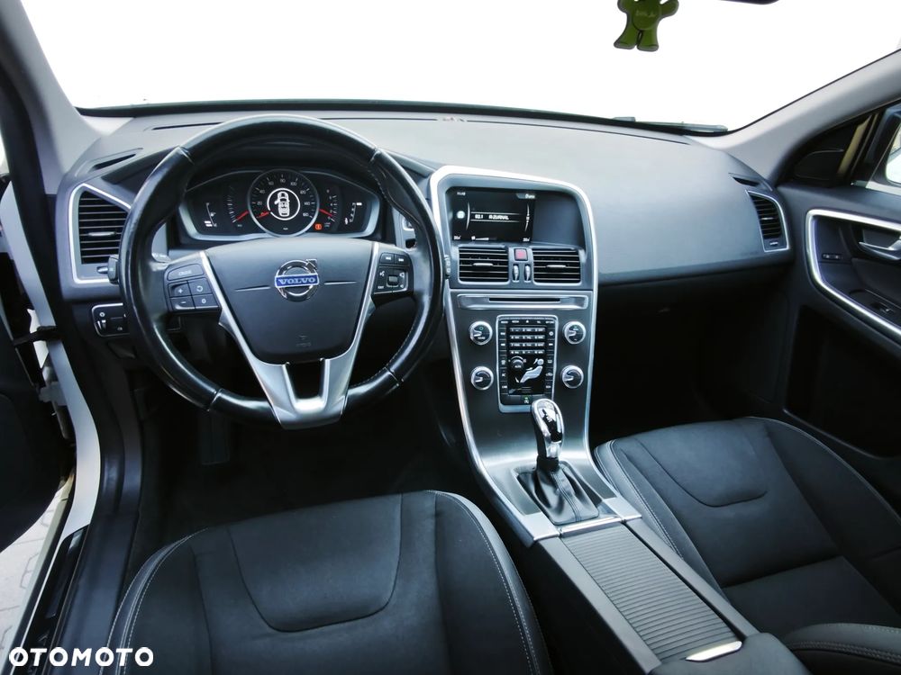 Volvo XC 60 T5 Geartronic Kinetic - 15