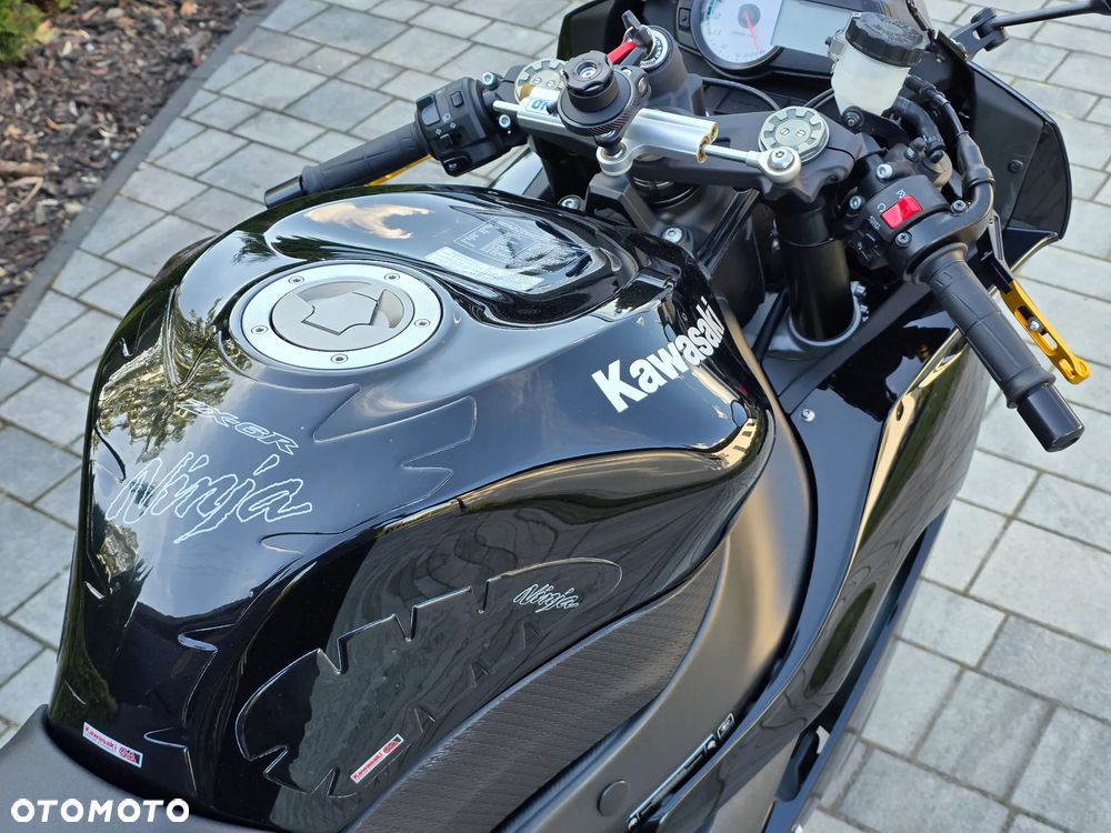Kawasaki ZX - 19