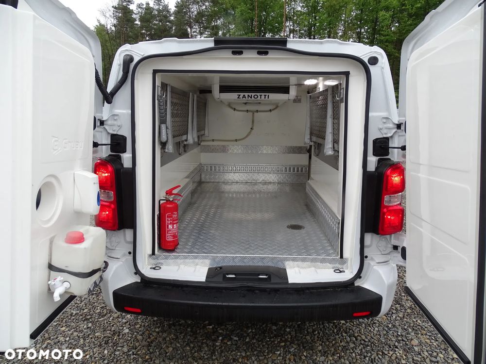 Opel VIVARO LONG - 10