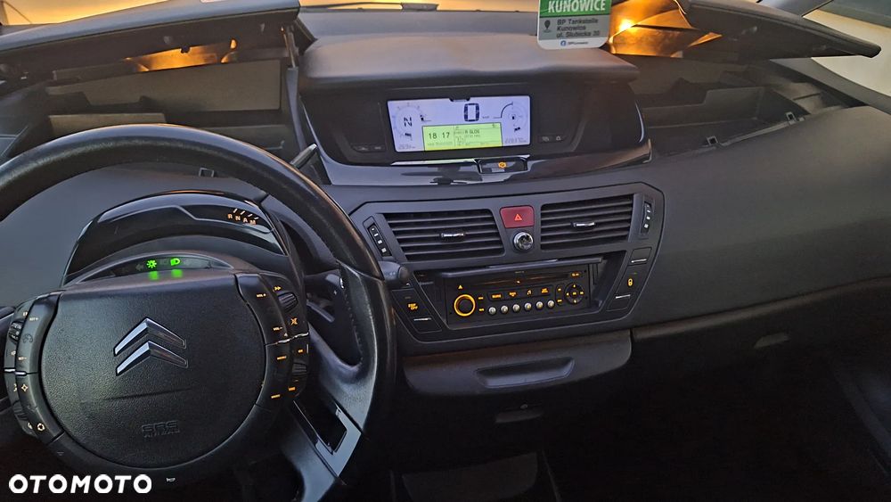 Citroën C4 Grand Picasso 2.0 16V EGS6 Exclusive - 20