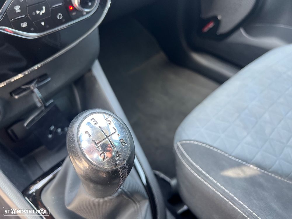 Renault Clio Sport Tourer (Energy) dCi 90 Bose Edition - 13