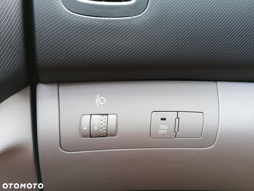 Kia Ceed 1.4 CVVT Attract - 29