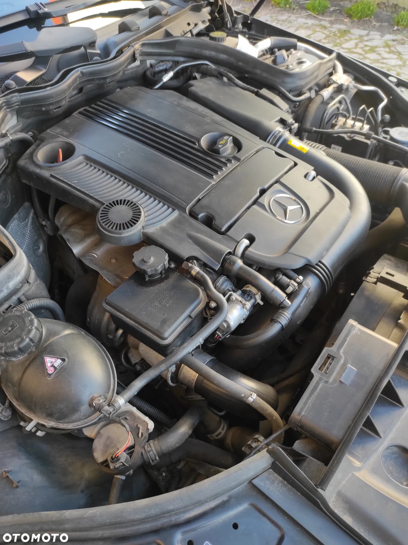 Mercedes-Benz Klasa E 200 CGI BlueEffICIENCY - 34