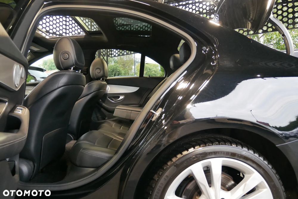 Mercedes-Benz Klasa C 300 7G-TRONIC - 10