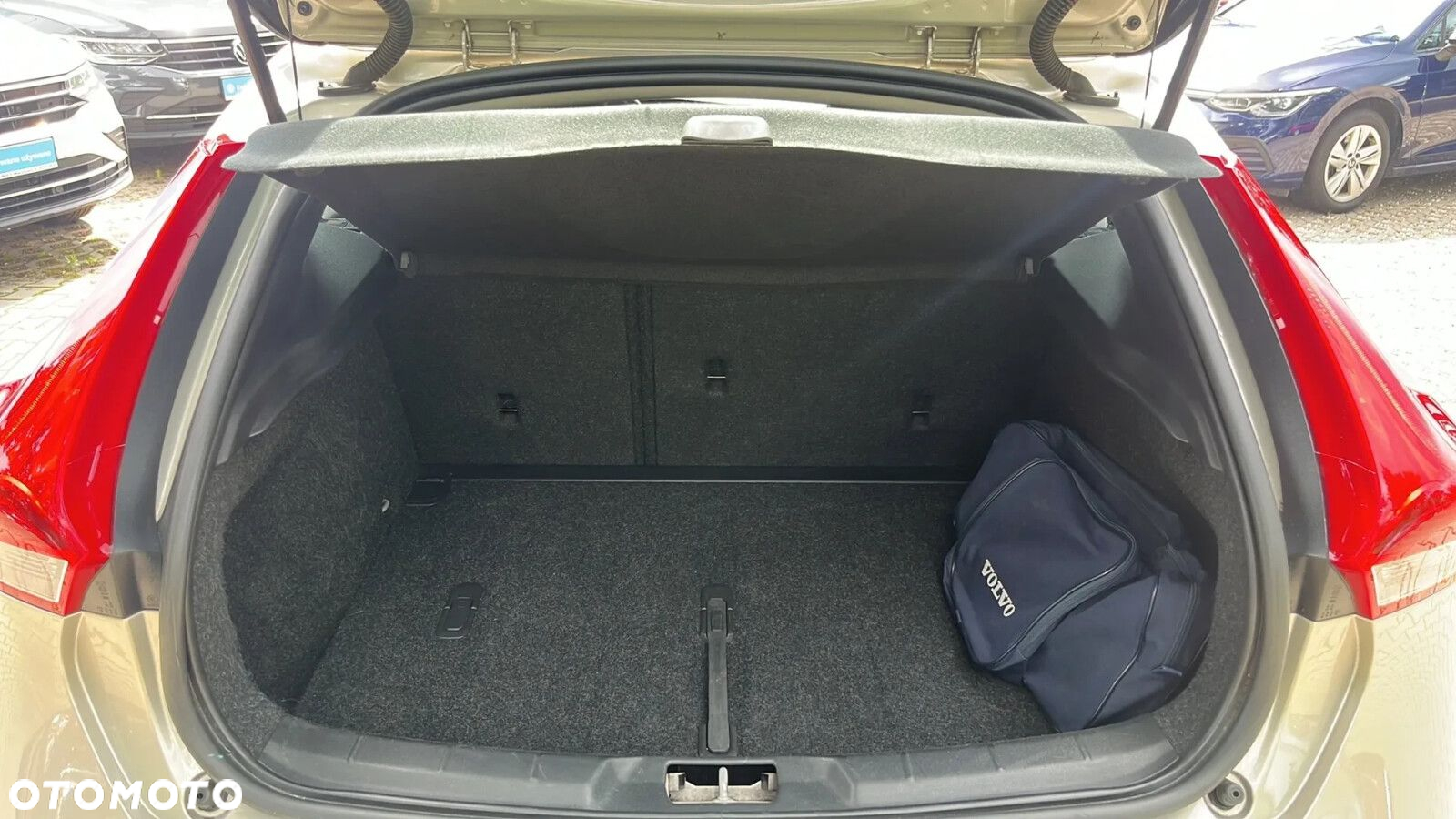 Volvo V40 D3 Drive-E Momentum - 27