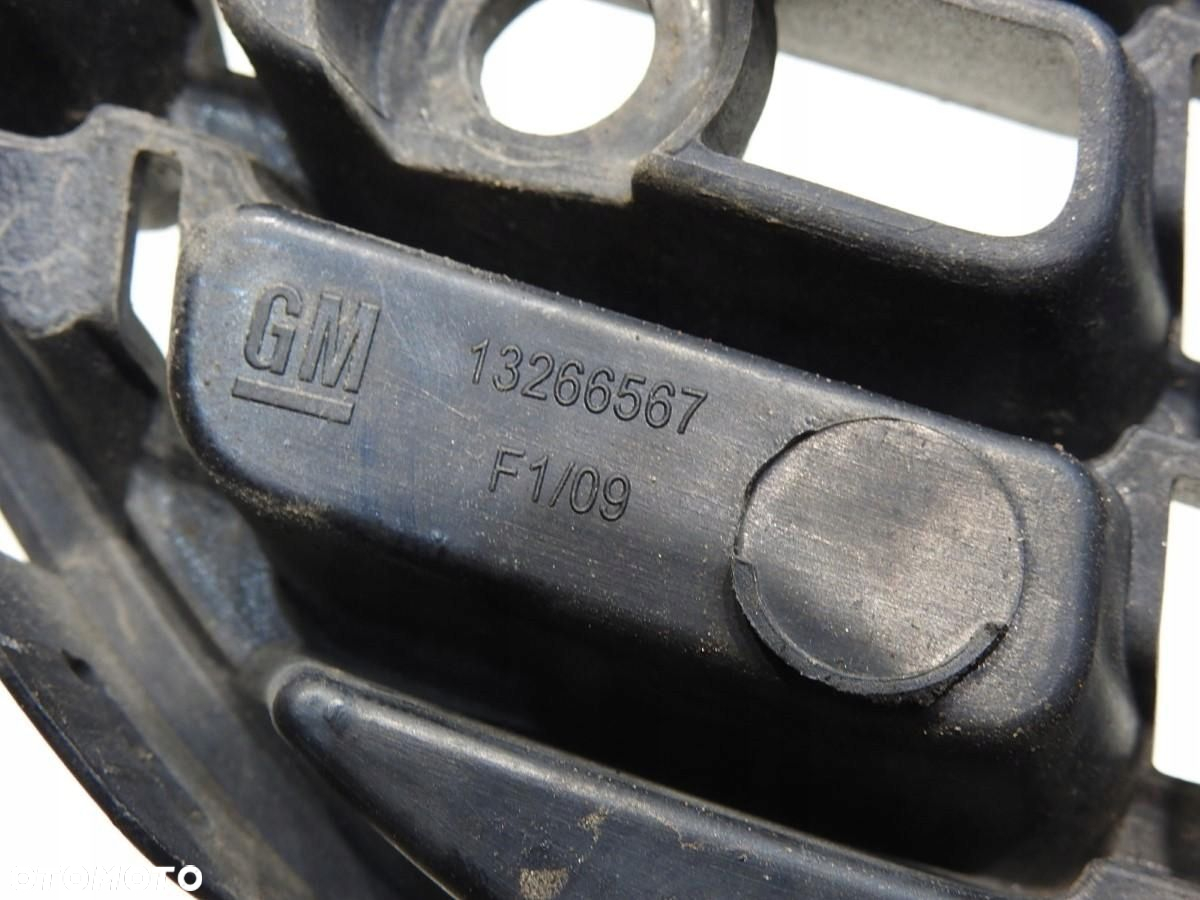 GRILL KRATKA ZDERZAKA ŚRODKOWA OPEL ASTRA J 13266567 - 7
