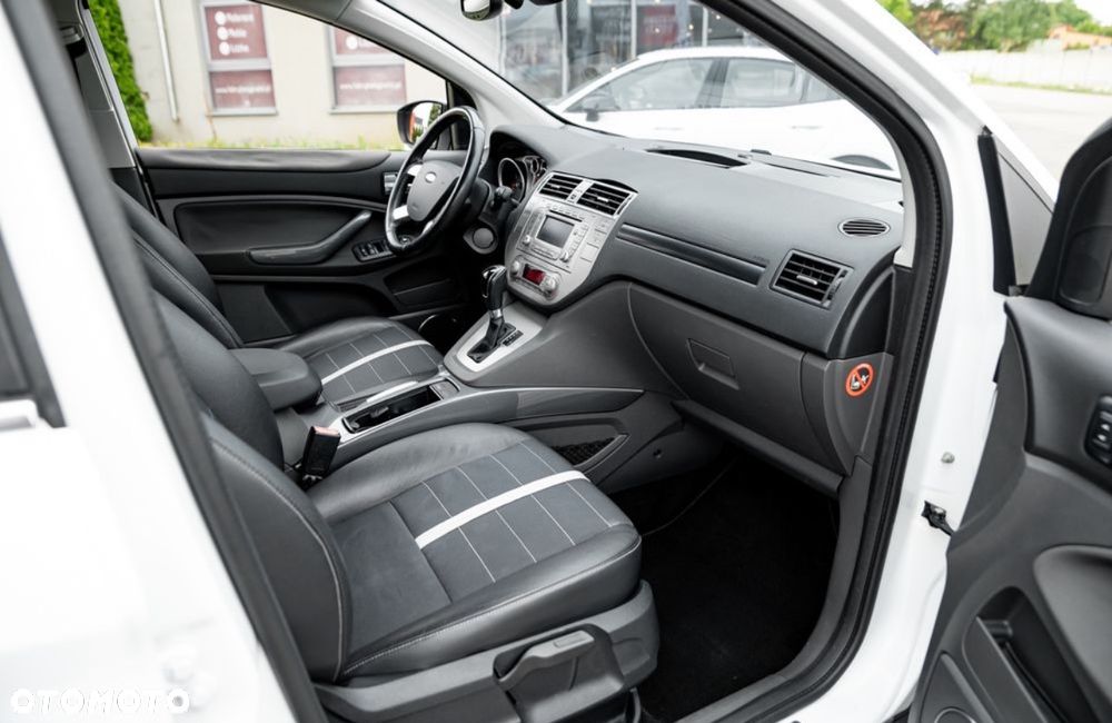 Ford Kuga 2.5 4x4 Titanium - 24