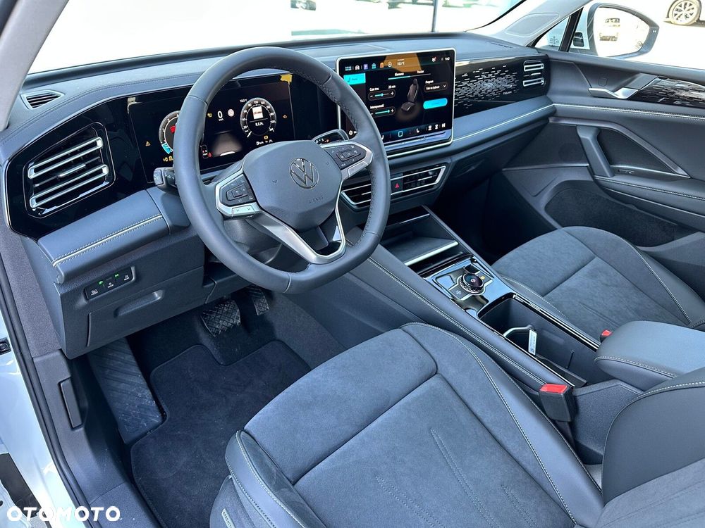 Volkswagen Tiguan - 12