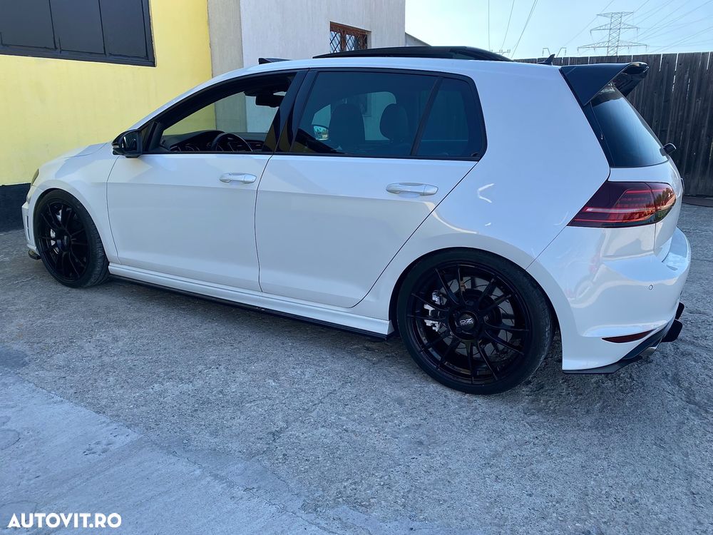 Volkswagen Golf - 15