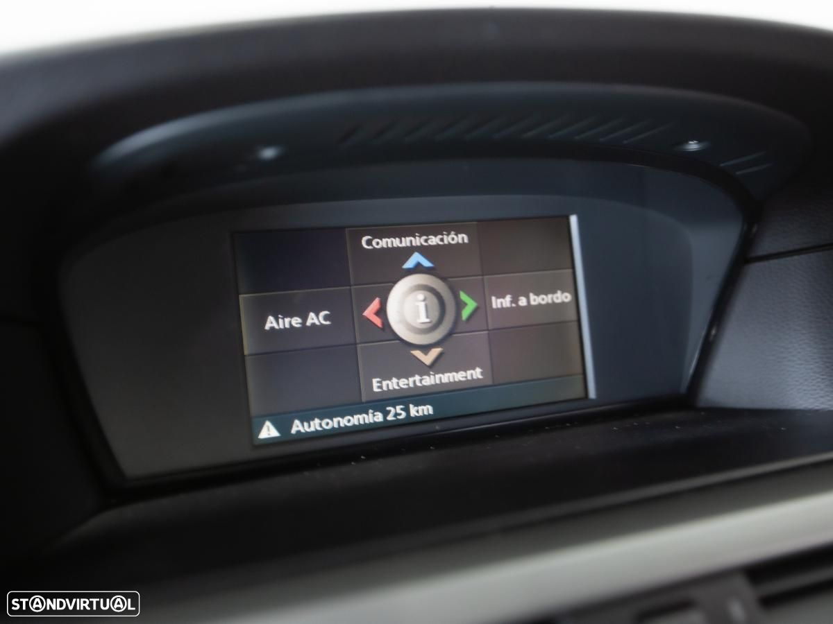 BMW 525 d Touring - 18